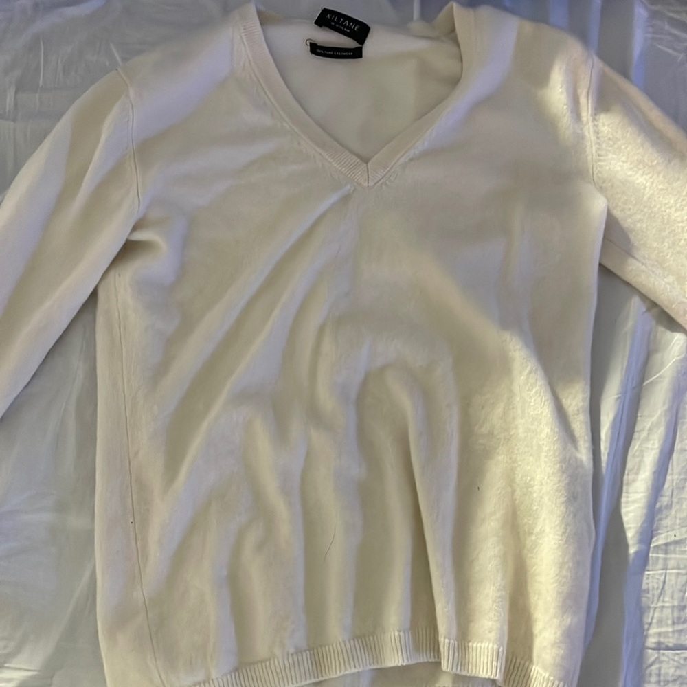 thin 100% cashmere sweater from Edinburgh